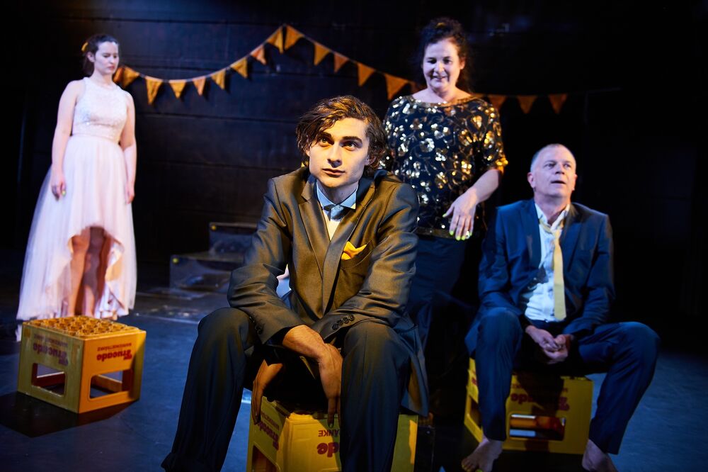 BTT - Theater Wasserburg | BILDER DEINER GOSSEN LIEBE