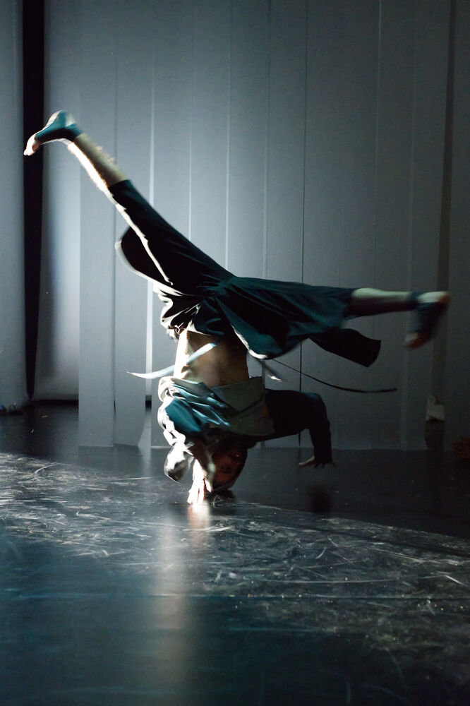 BTT - Münchner Volkstheater | GREY