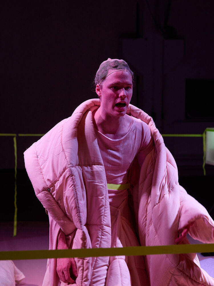 BTT - Netzwerk Münchner Theatertexter*innen | The Loom of it all